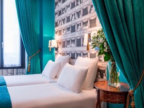 Double or Twin Room | In-room safe, desk, blackout drapes, soundproofing - Hôtel Sacha (Paris)