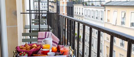 Chambre Grand Lit ou Lits Jumeaux Balcon | Terrasse/patio