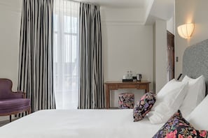 Literie de qualité, lit avec matelas Select Comfort, coffre-fort