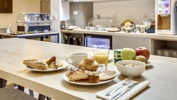Daily buffet breakfast for a fee