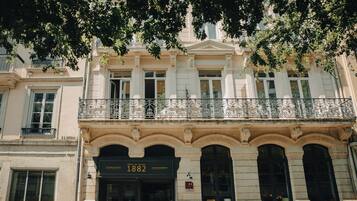 واجهة المنشأة