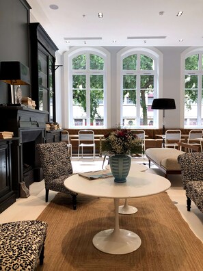 Daily buffet breakfast (EUR 19 per person)