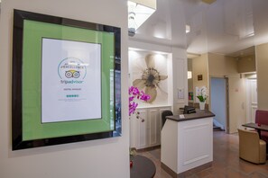 Reception - Vivaldi Hotel (Puteaux)