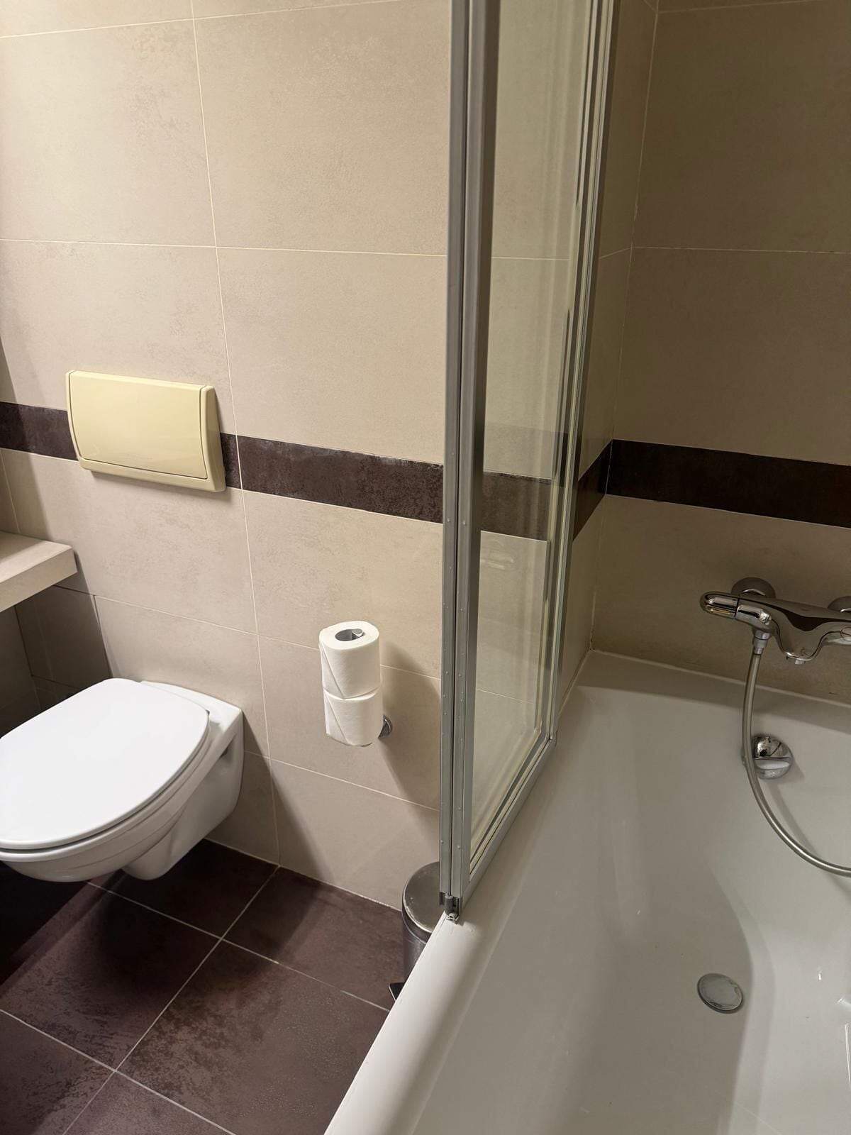 superior double room | minibar, in-room safe, desk, blackout curtains