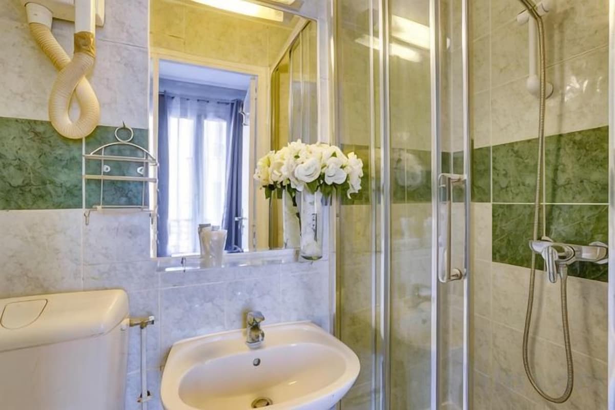 Salle de bain | Articles de toilette (gratuits), serviettes fournies