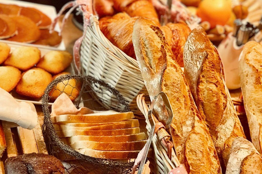 daily buffet breakfast (eur 15 per person)