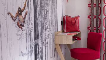 Camera Executive con 2 letti singoli | Biancheria da letto di alta qualità, minibar, una cassaforte in camera