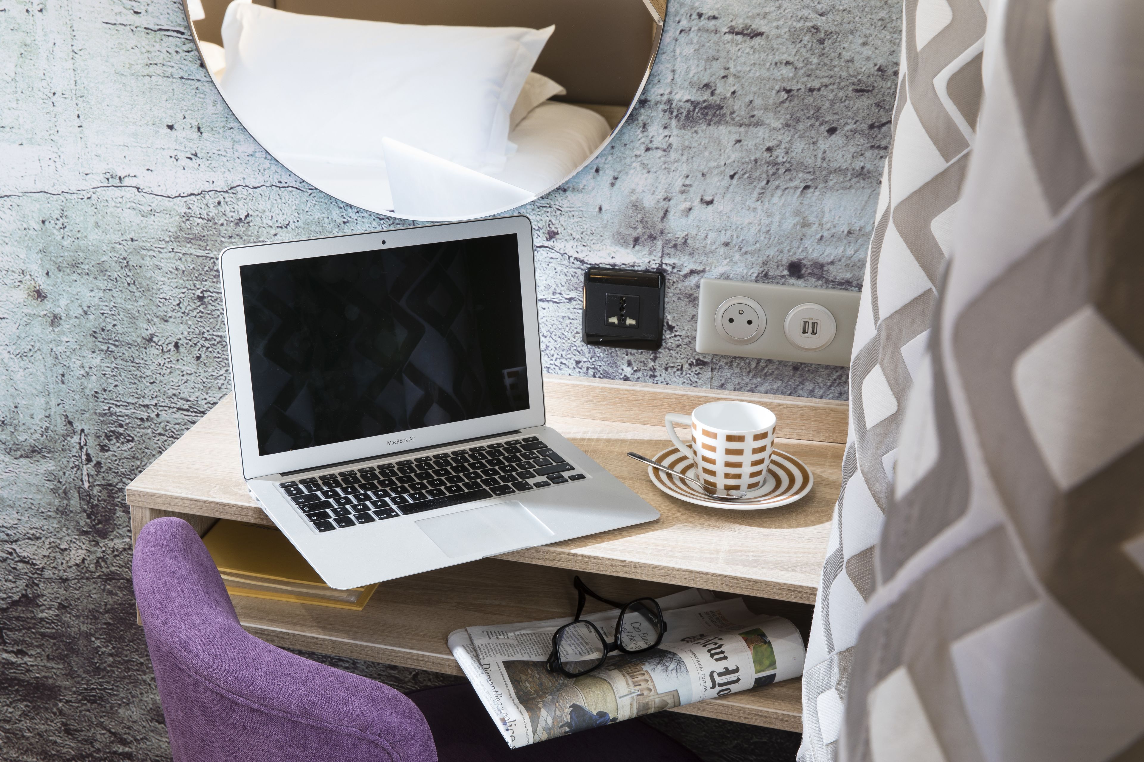 executive twin room | premium bedding, minibar, in-room safe, desk