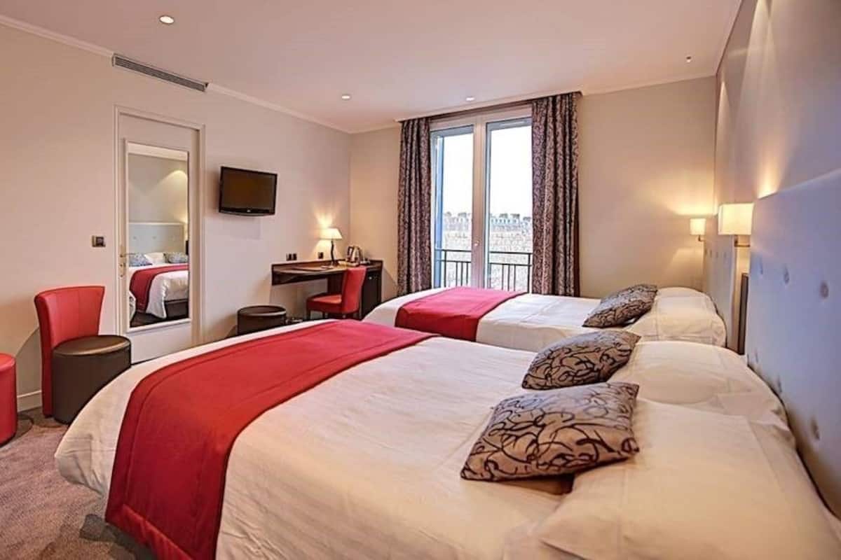 Biancheria da letto di alta qualità, una cassaforte in camera