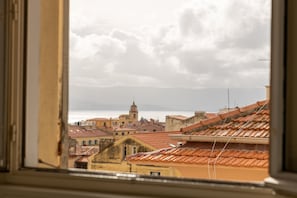 Chambre double | Literie de qualité, coffre-fort, bureau