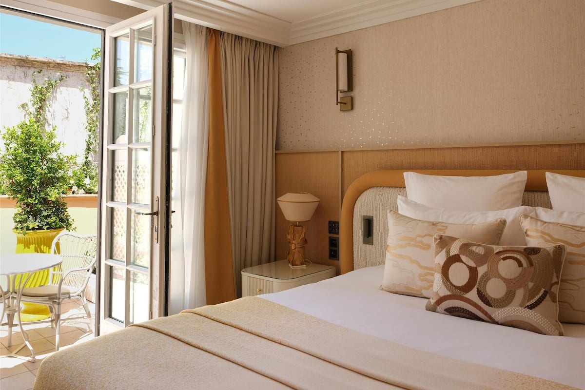 1 bedroom, minibar, in-room safe, desk