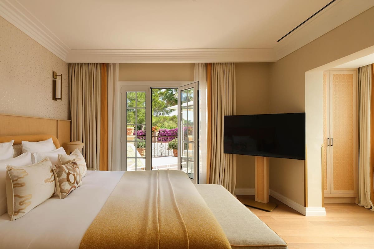 1 bedroom, minibar, in-room safe, desk