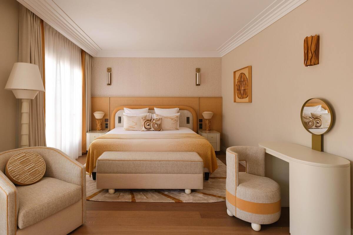 Junior Suite, Terrace | Minibar, in-room safe, desk, blackout drapes