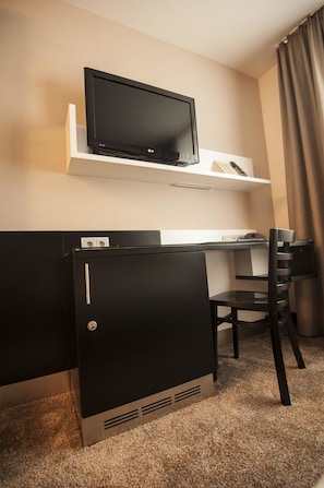 Comfort Single Room, Non Smoking, Courtyard View