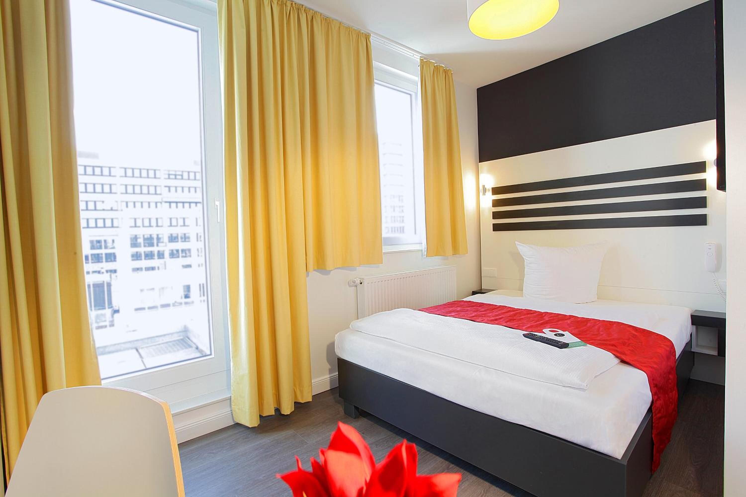 Foto - INA Boutique 072 Hamburg St Georg