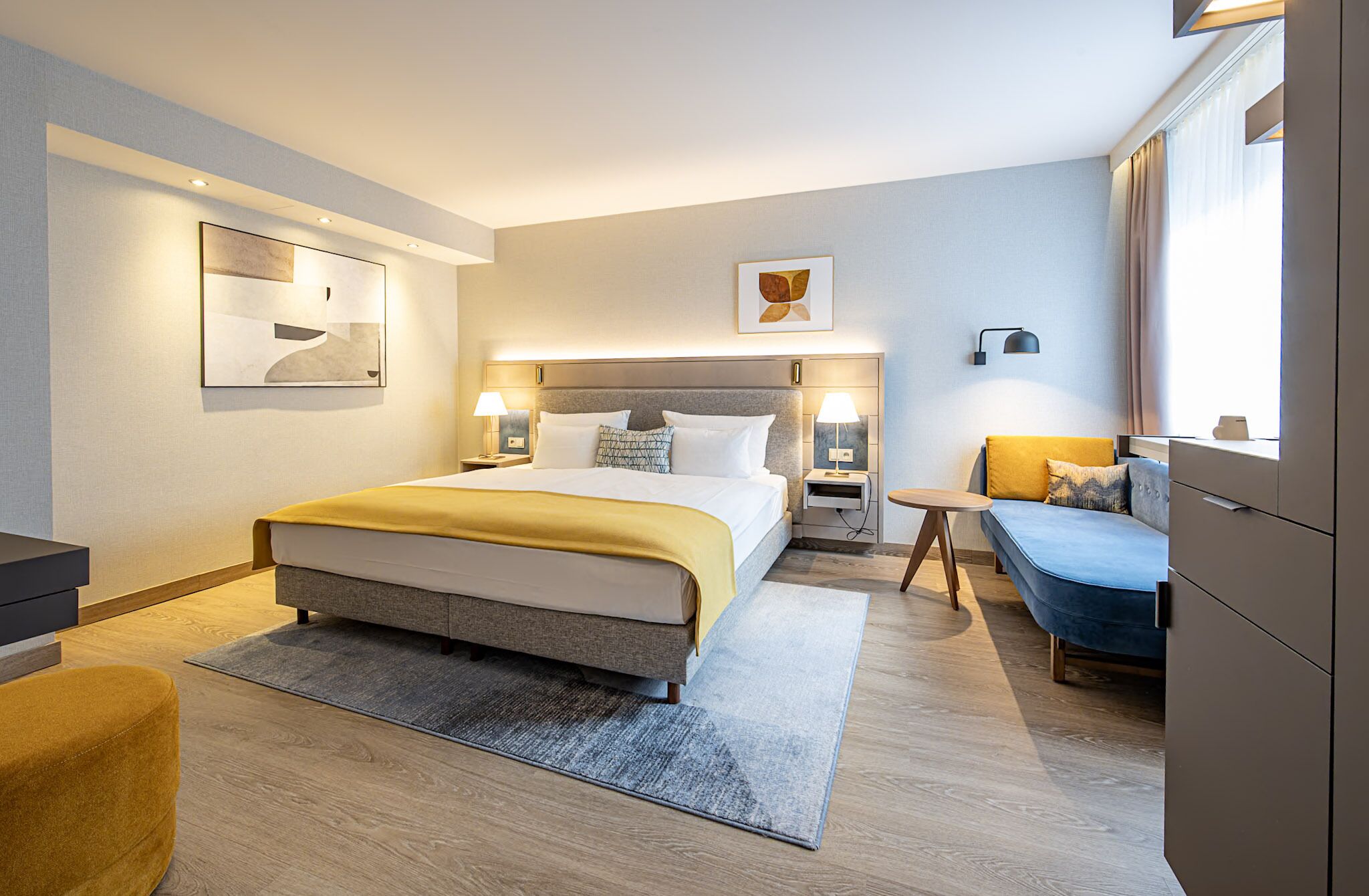 superior room, 1 double bed | premium bedding, minibar, in-room safe, desk