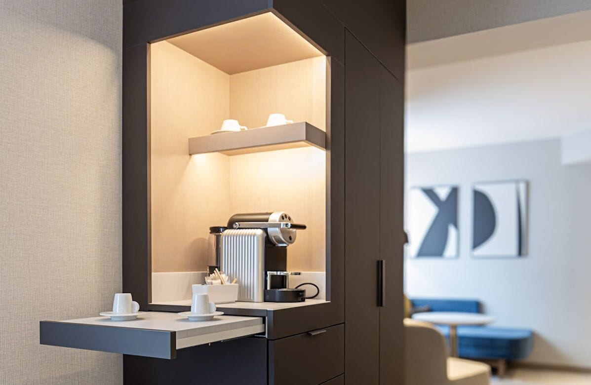 Superior kamer, 1 tweepersoonsbed | Luxe beddengoed, een minibar, een kluis op de kamer, een bureau