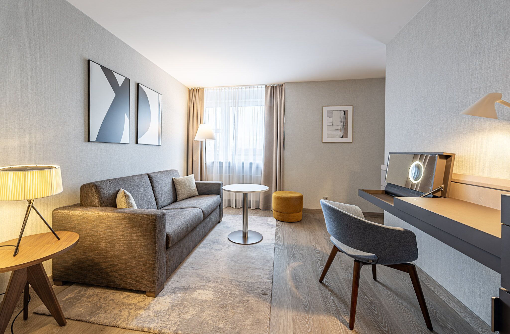 triple room | premium bedding, minibar, in-room safe, desk