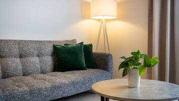 Suite | Allergikerbettwaren, Zimmersafe, Schreibtisch, Bügeleisen/Bügelbrett