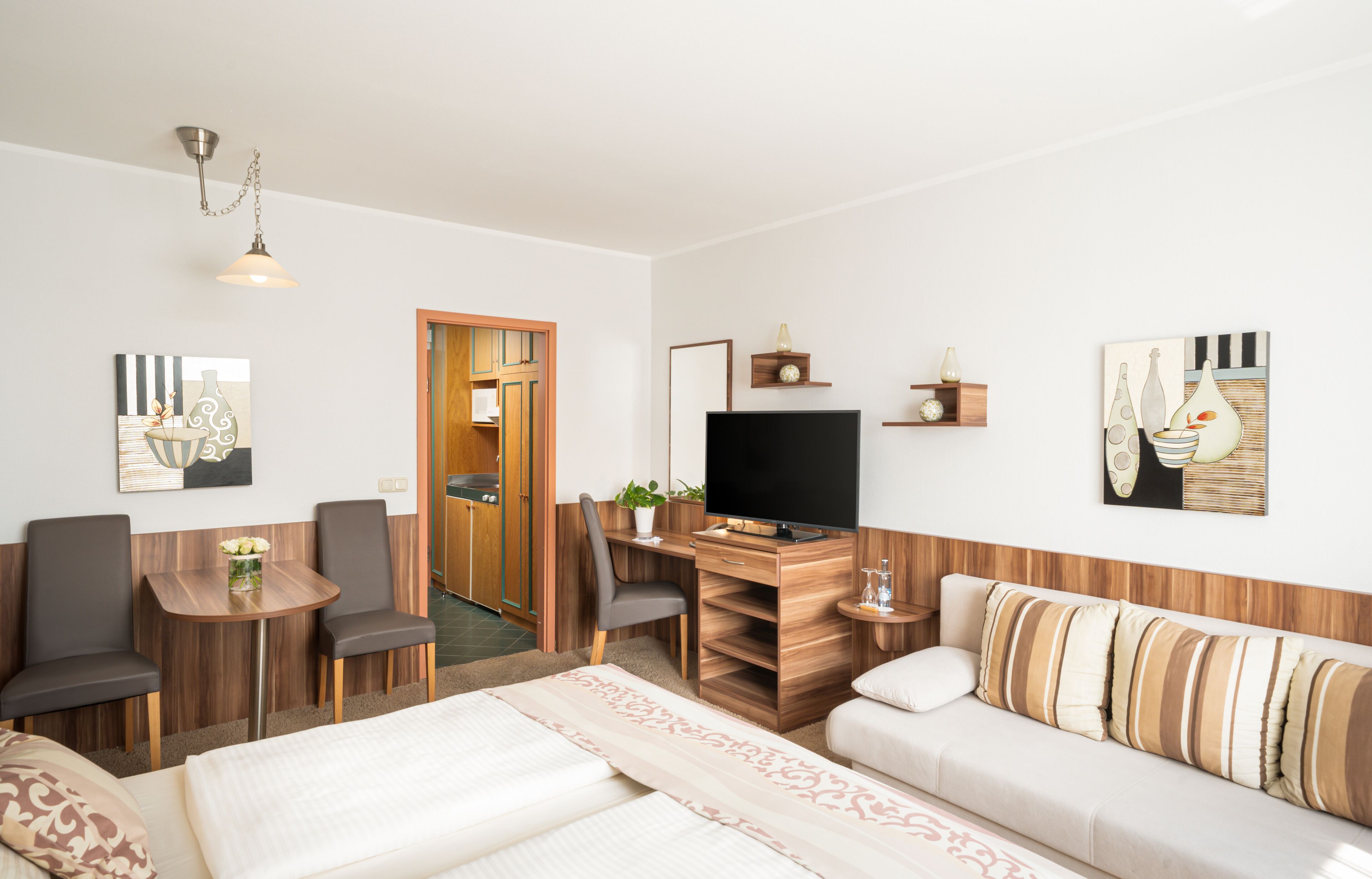 hypo-allergenic bedding, in-room safe, desk, iron/ironing board