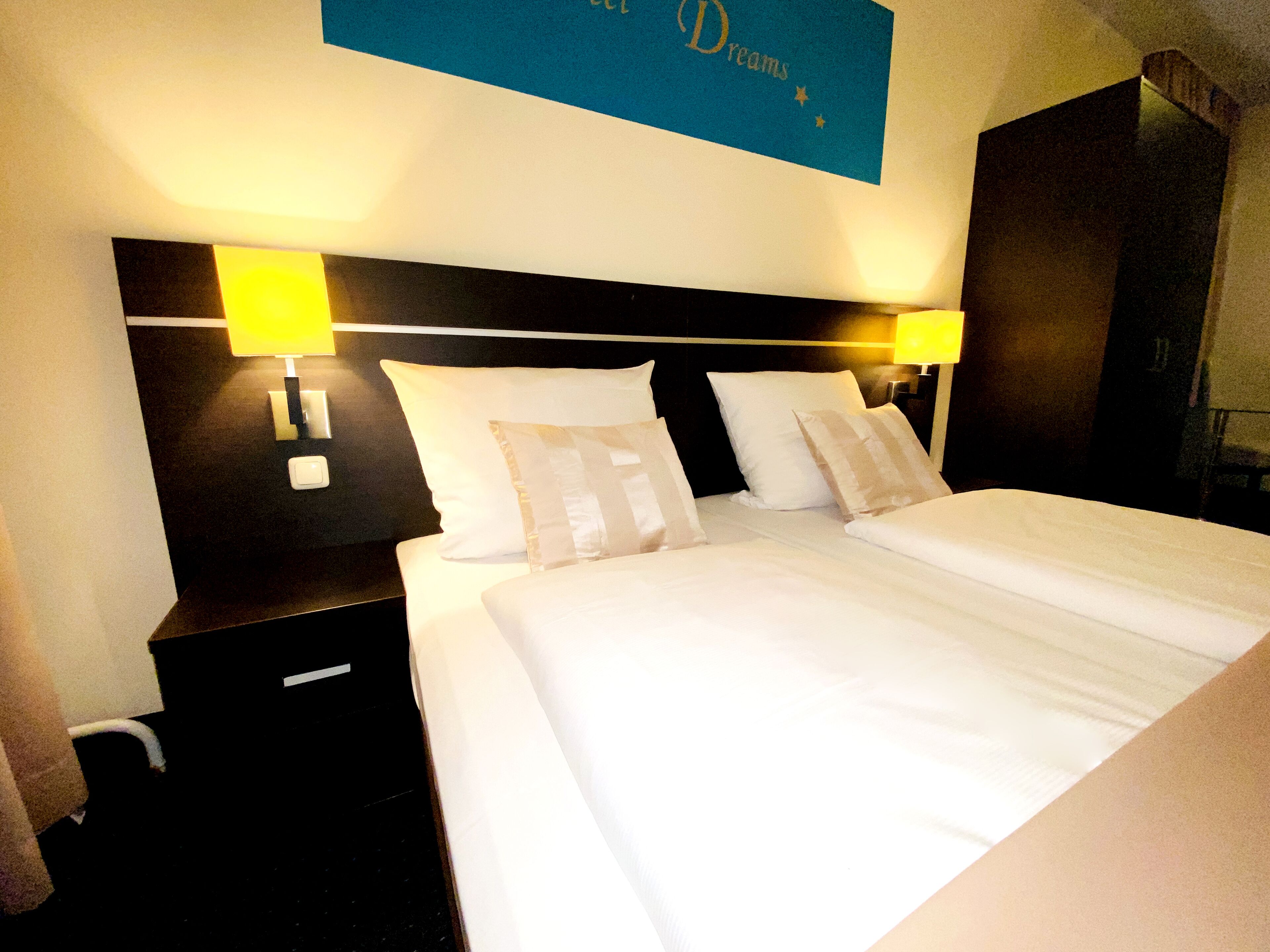triple room | 2 bedrooms, in-room safe, desk, free wifi