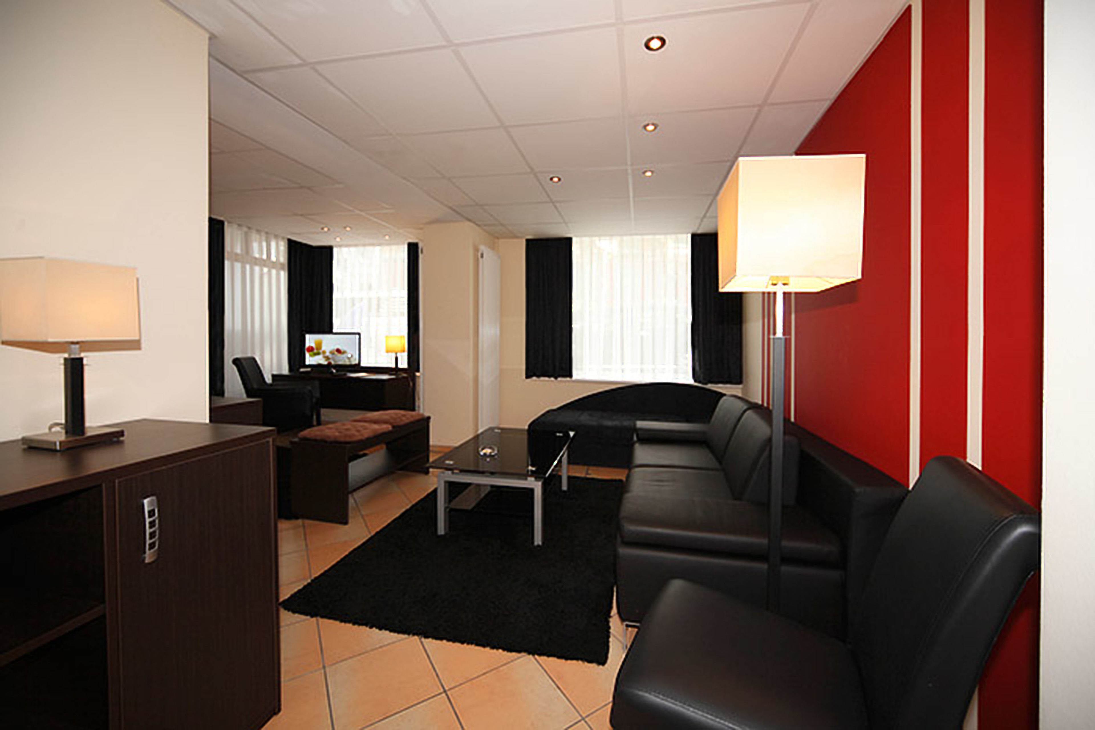 apartment | 2 bedrooms, in-room safe, desk, free wifi