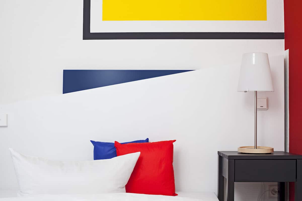 Quarto solteiro, 1 cama de solteiro | Roupas de cama antialérgicas, individualmente mobiliados