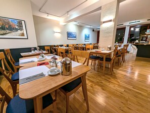 Daily buffet breakfast (EUR 16.50 per person)