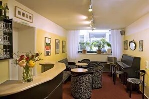 Bar (on property) - Hotel Aigner (Bonn)
