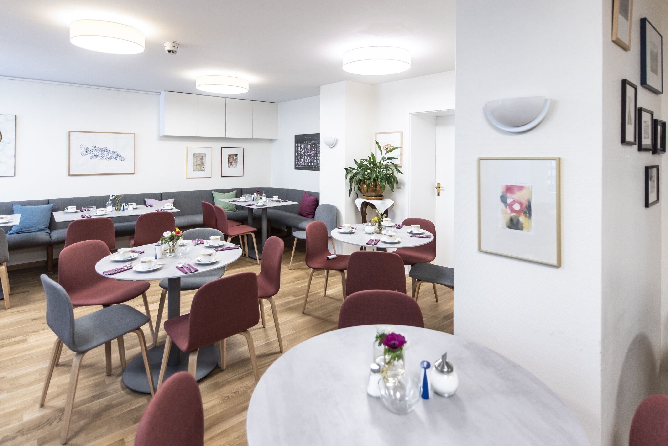 daily buffet breakfast (eur 10 per person)