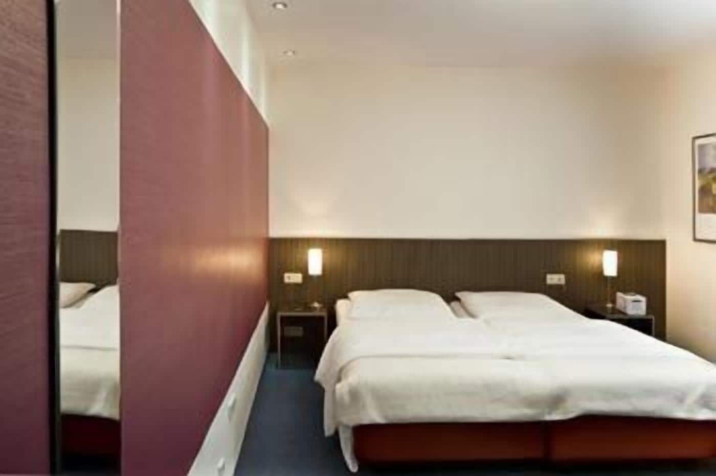 1 bedroom, minibar, individually decorated, individually furnished