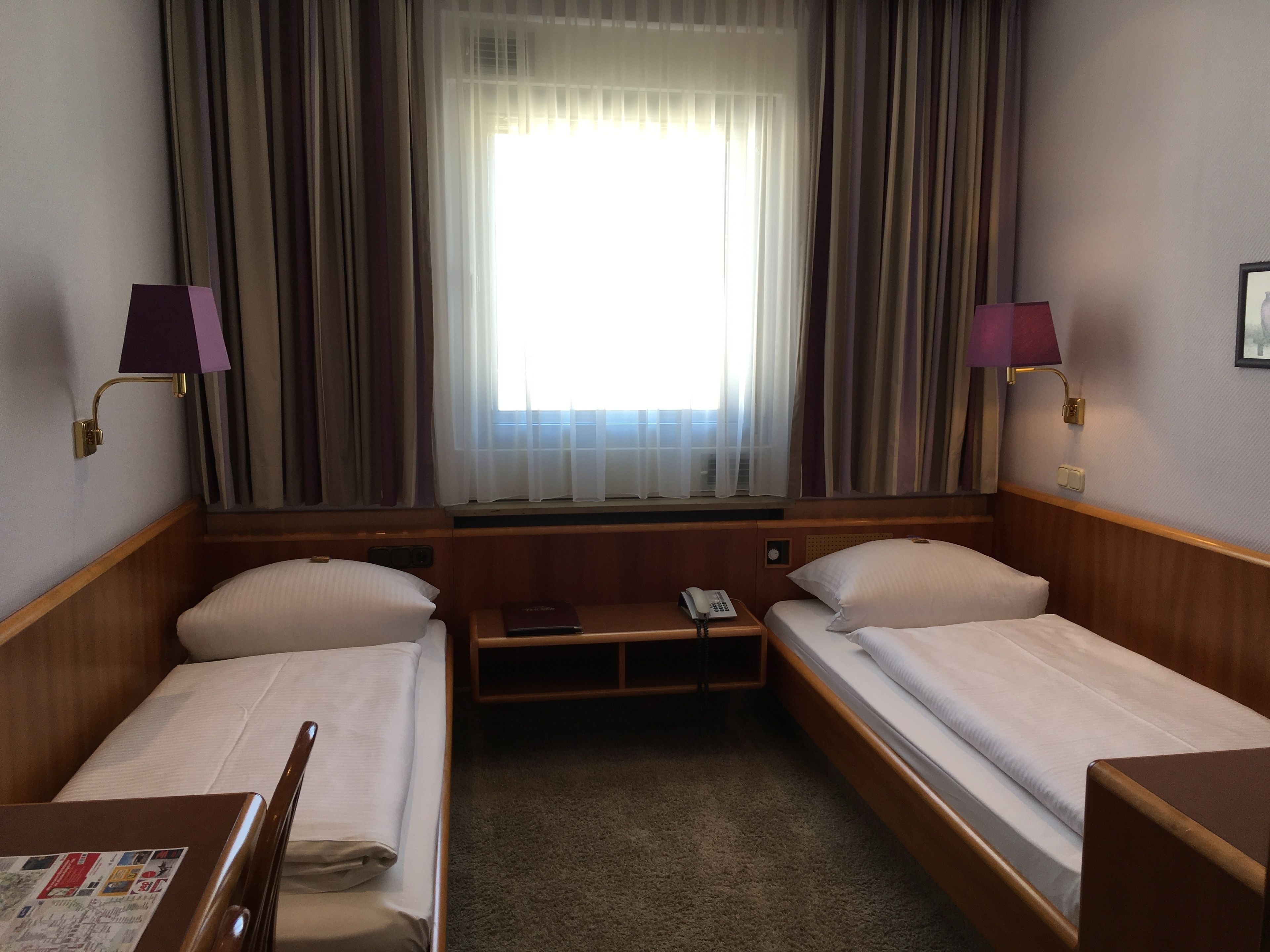 double or twin room | 1 bedroom, in-room safe, individually decorated, desk