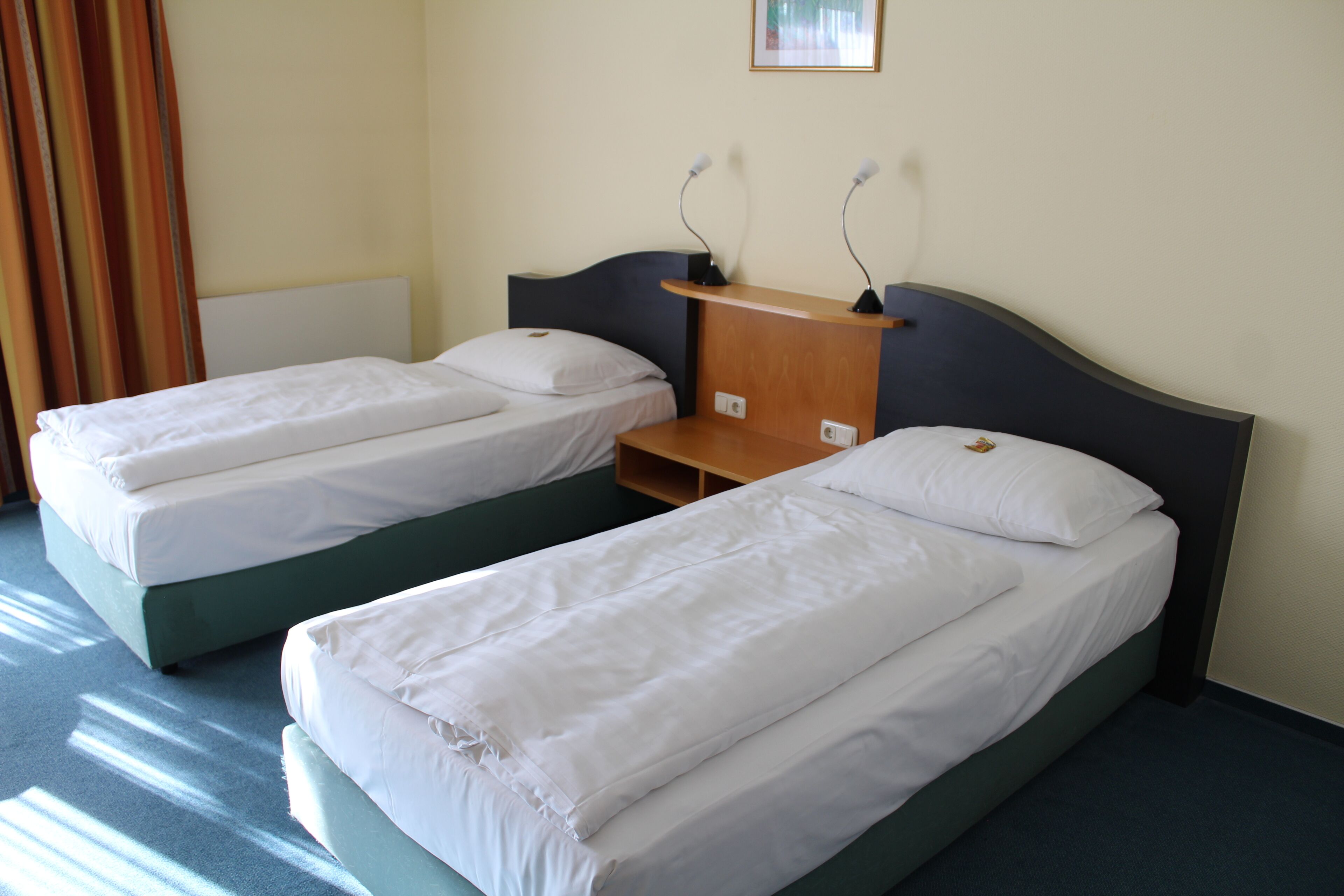 standard double room | 1 bedroom, desk, laptop workspace, iron/ironing board