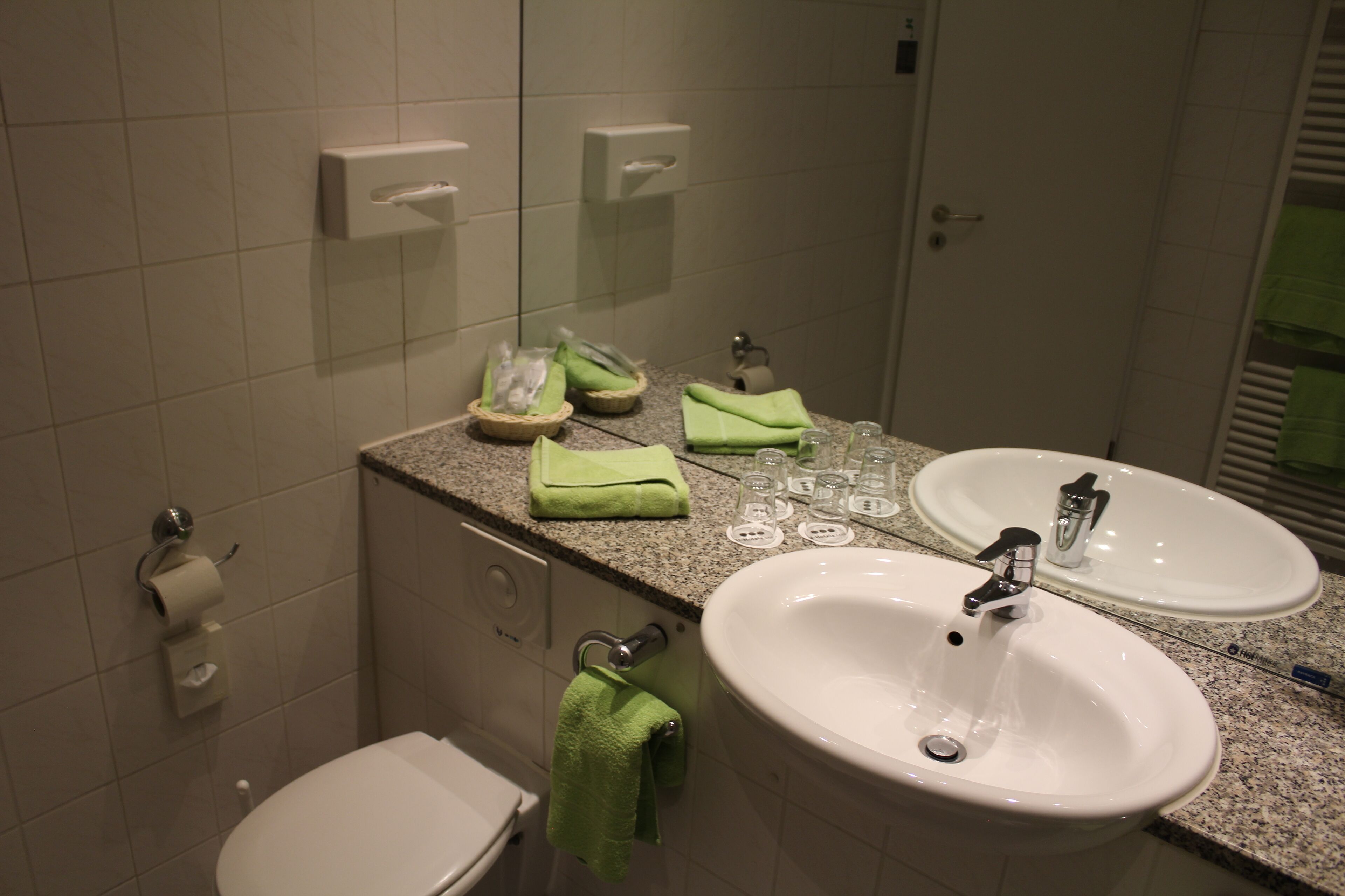 bathtub, free toiletries, hair dryer, towels