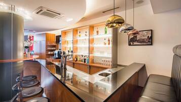 Bar (in der Unterkunft)