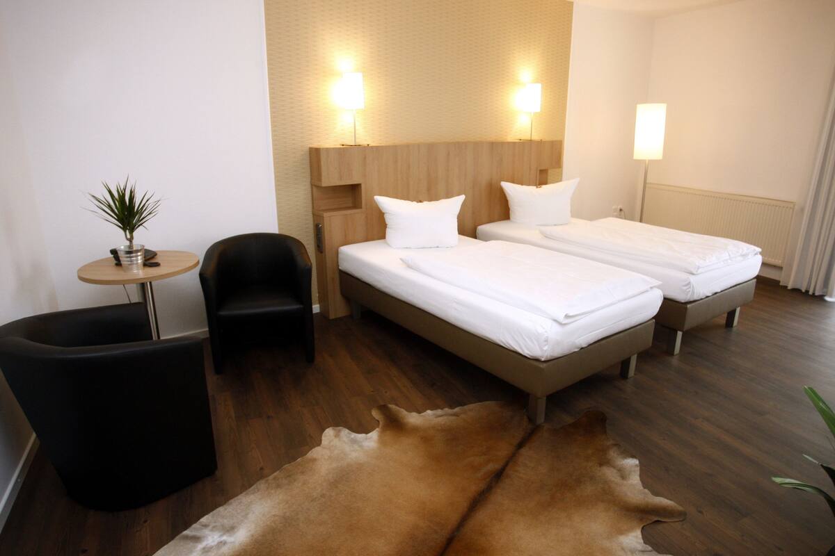 Comfort-Doppelzimmer | Allergikerbettwaren, Daunenbettdecken, Minibar, Zimmersafe