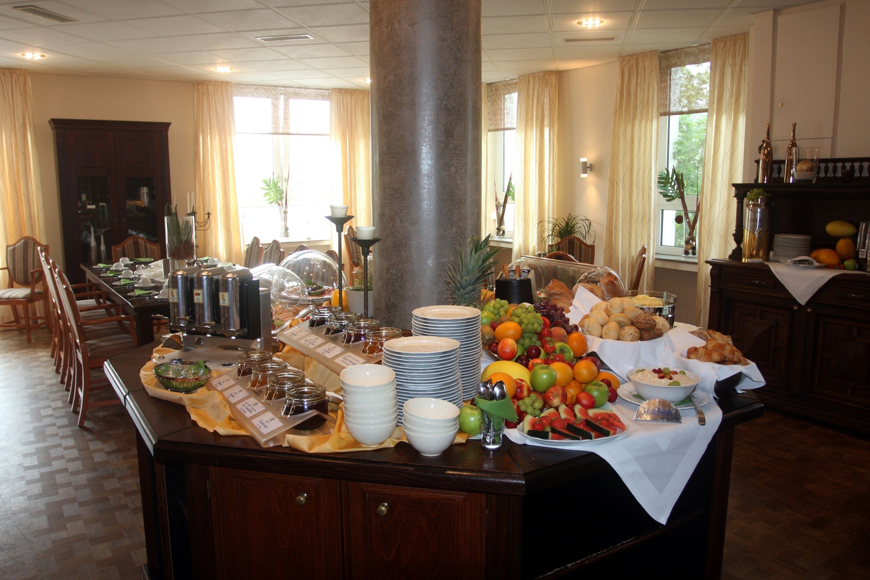 daily buffet breakfast (eur 15 per person)