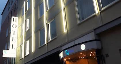 City Hotel by Celina