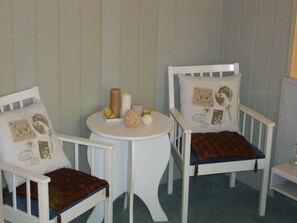 Standard Double Room | Living area