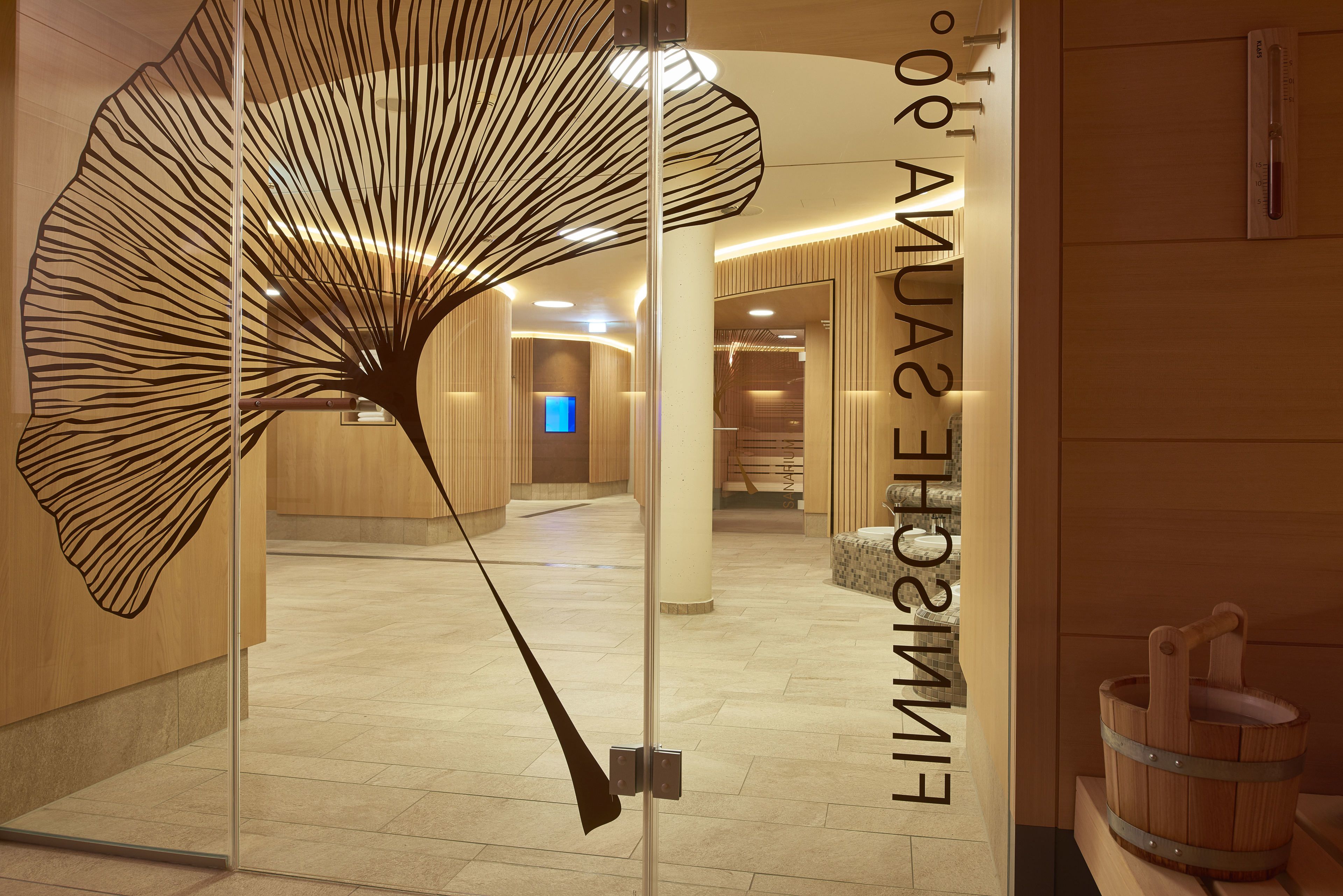 sauna, steam room, body treatments, body scrubs, reflexology