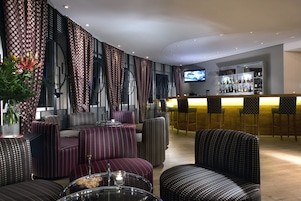 Bar (in der Unterkunft)