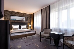 Blackout curtains, soundproofing, WiFi, bed sheets - Park Hotel am Berliner Tor (Hamburg)