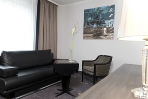 Studio | Living area