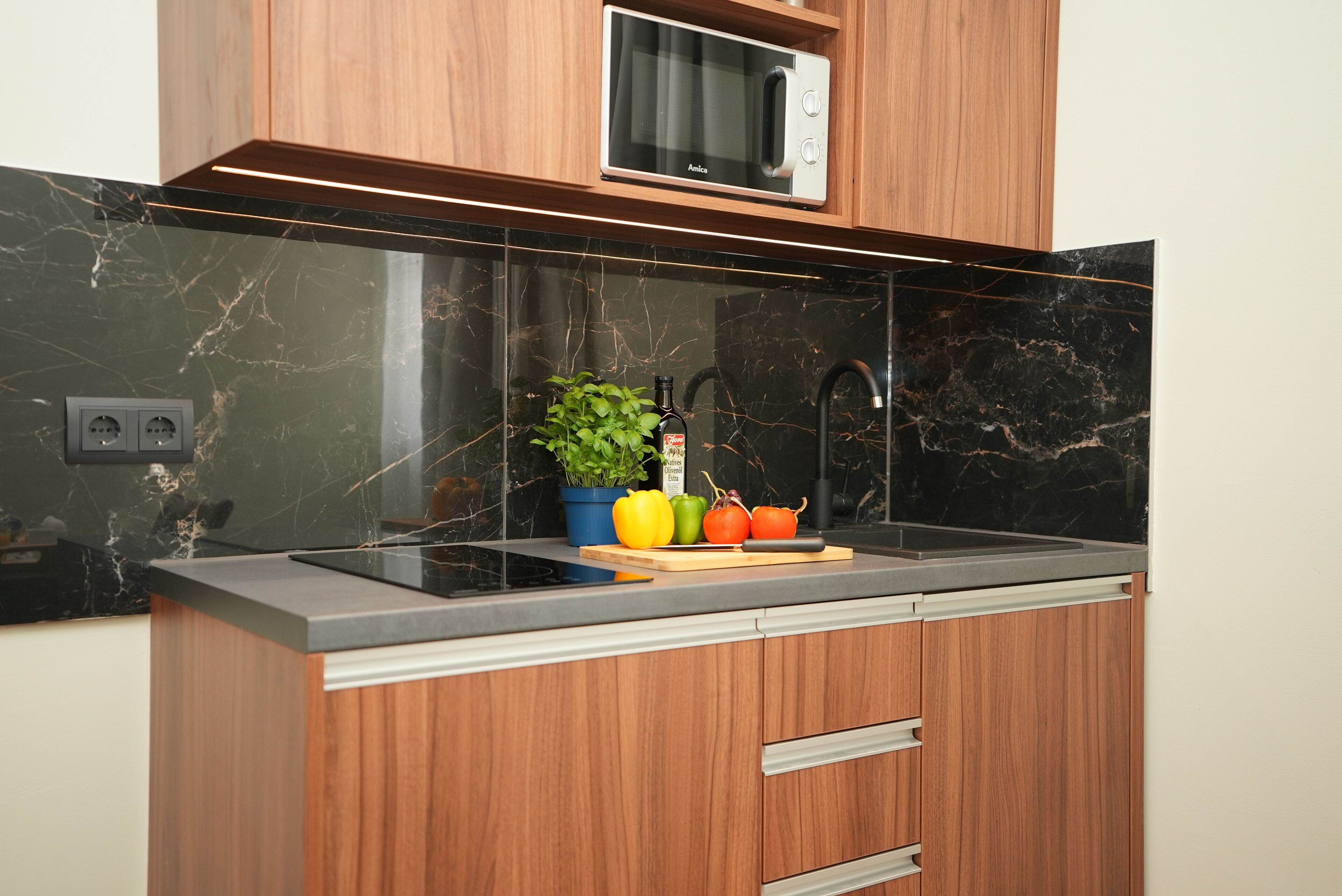 comfort studio | 1 bedroom, hypo-allergenic bedding, individually furnished, desk