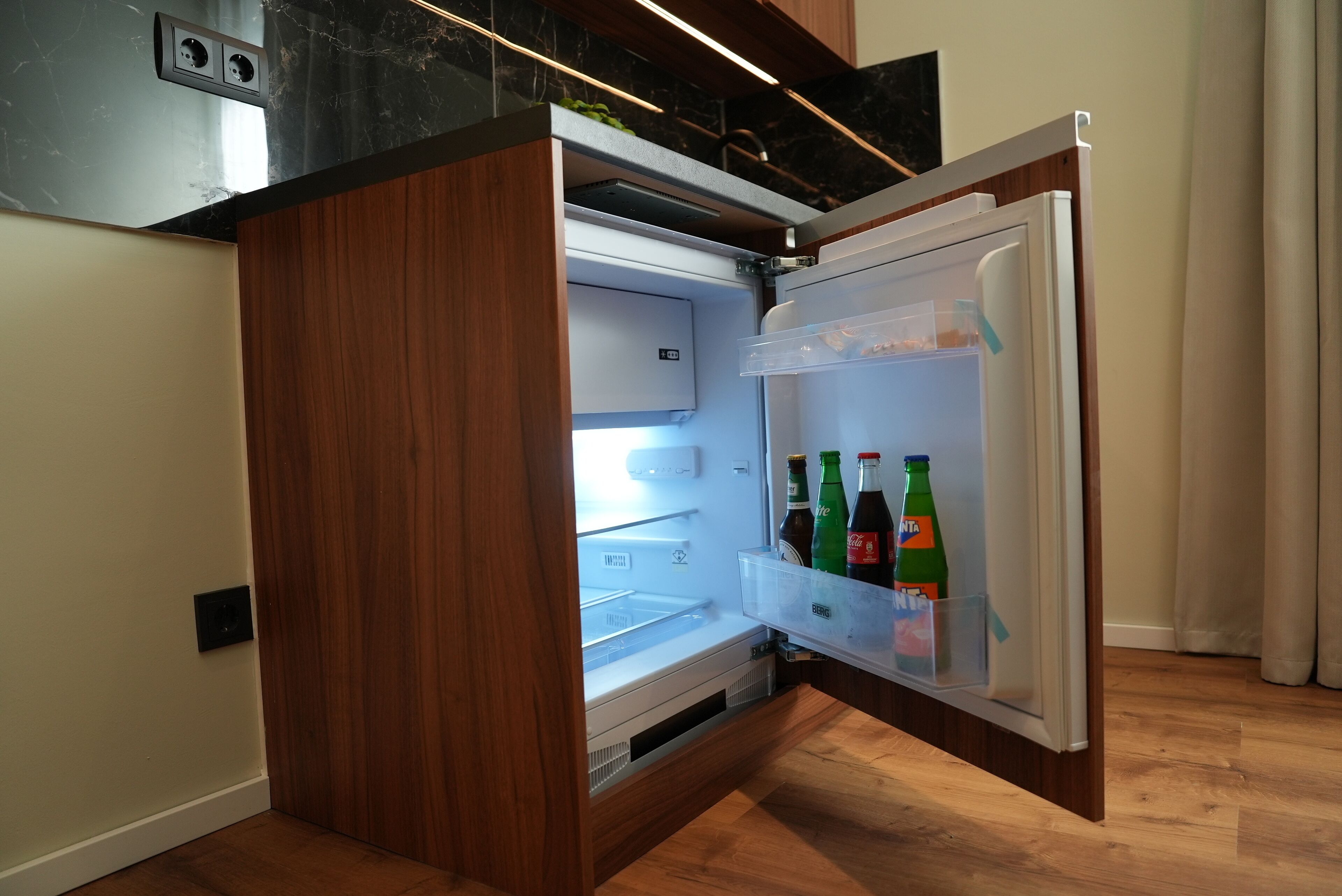 comfort studio | 1 bedroom, hypo-allergenic bedding, individually furnished, desk