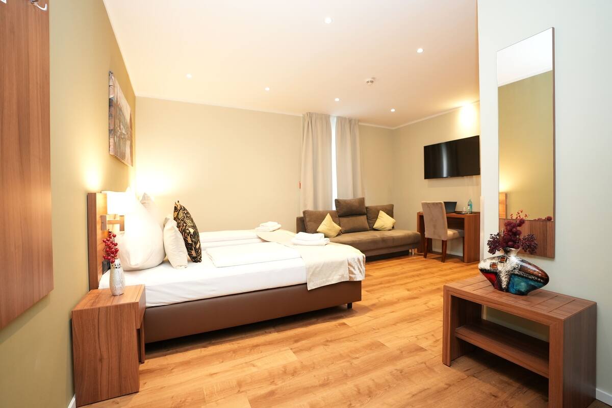 Hypo-allergenic bedding available, desk, blackout drapes, soundproofing