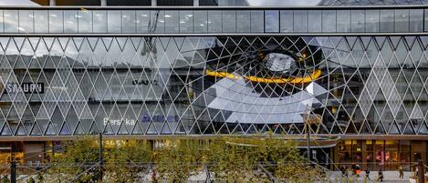 Shopping mall