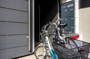 Self parking (EUR 9 per night)