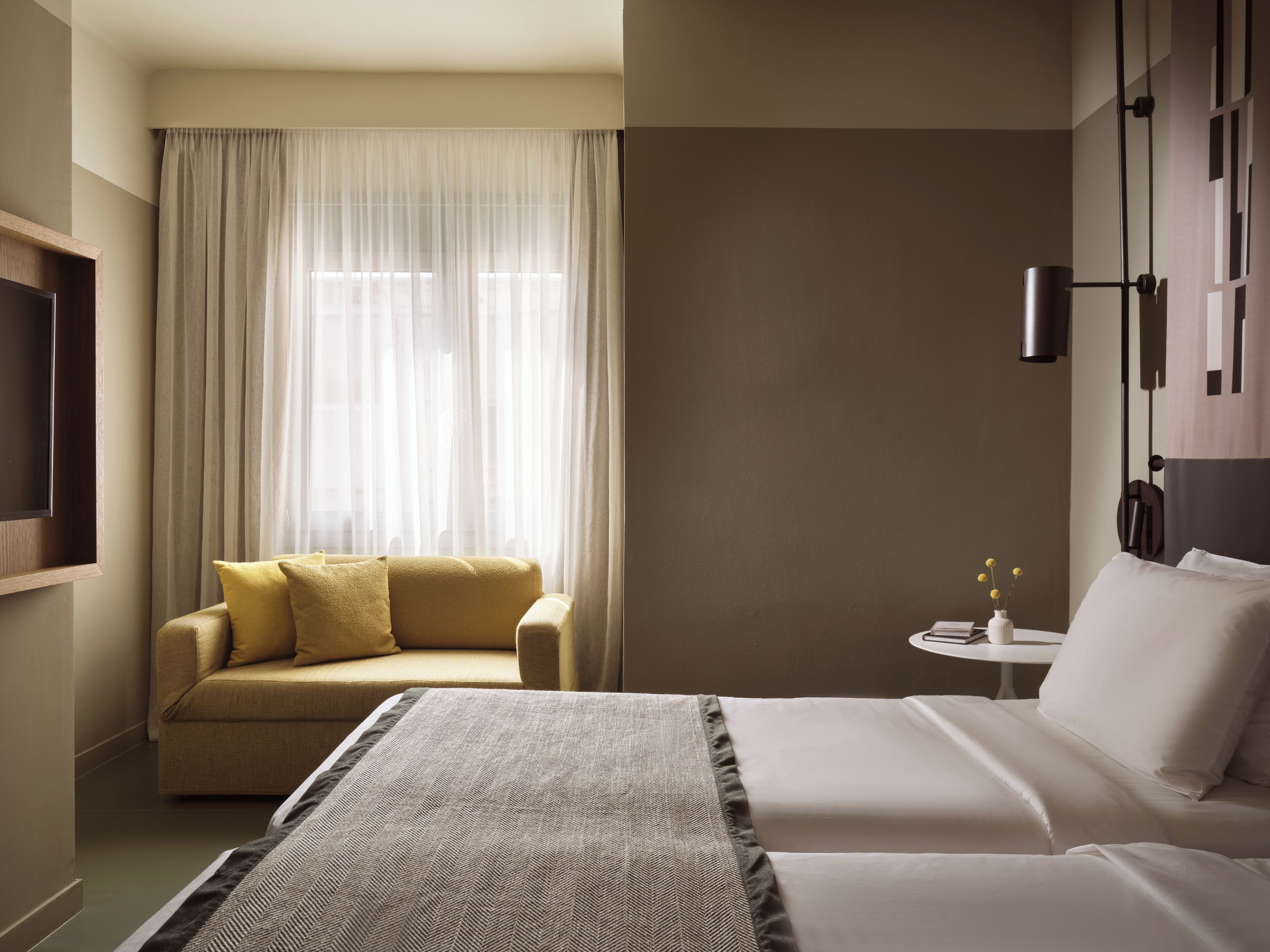Superior Room Inner | Caja fuerte, sistema de insonorización, wifi gratis y ropa de cama