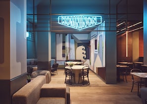 Coin salon dans le hall